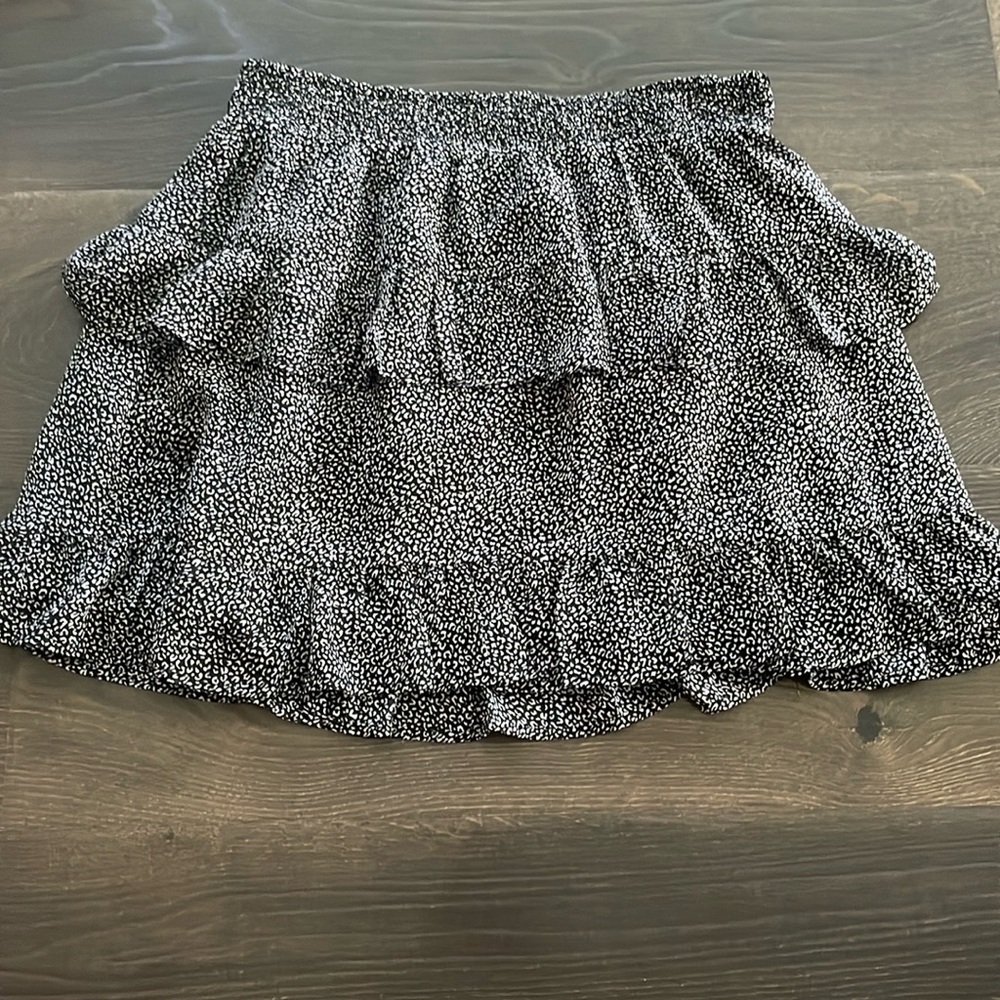 Black cheetah print skirt